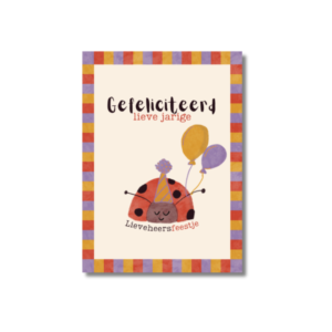 Een verjaardagskaart met een lieveheersbeestje met ballonnen en de tekst: Gefeliciteerd lieve jarige - lieveheersfeestje